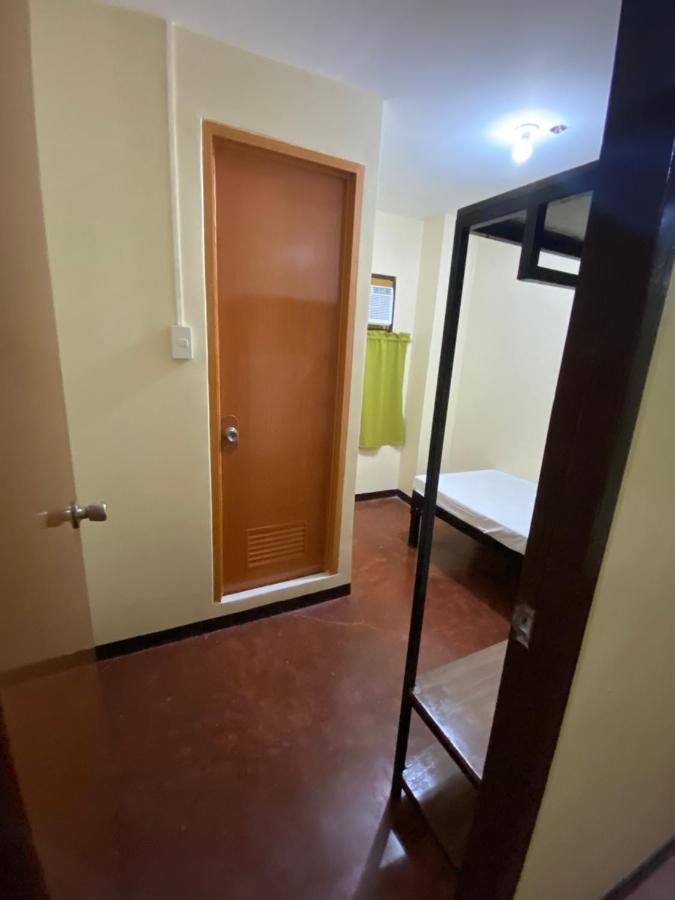 Achievers Dormitory Cebu Stadt Exterior foto